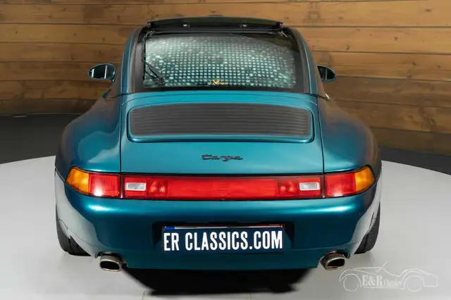 Porsche 911 view 14