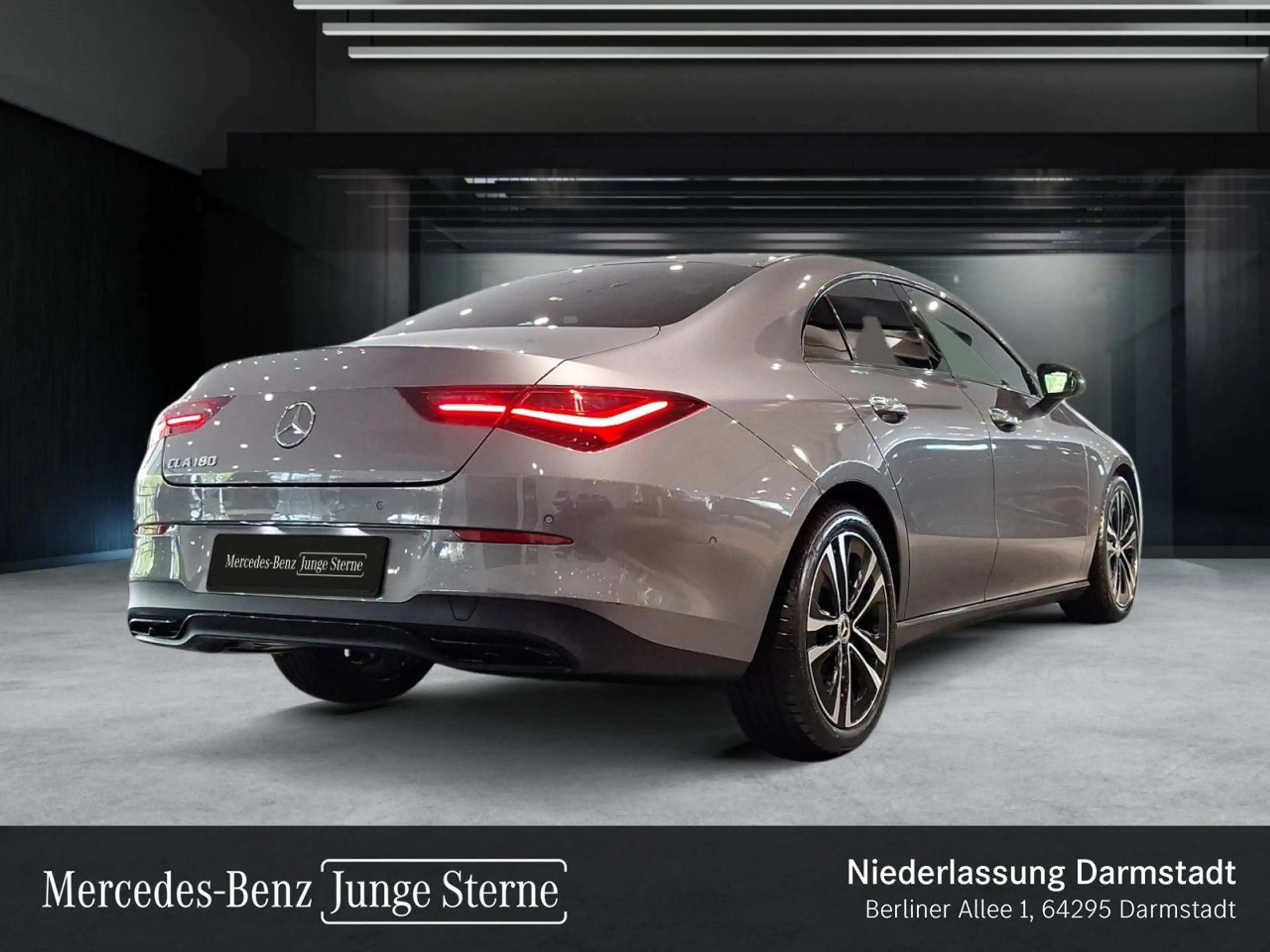 Mercedes-Benz CLA 180 PROGRESSIVE+NIGHT+PANO+360°+MULTIBEAM+7G — photo 4