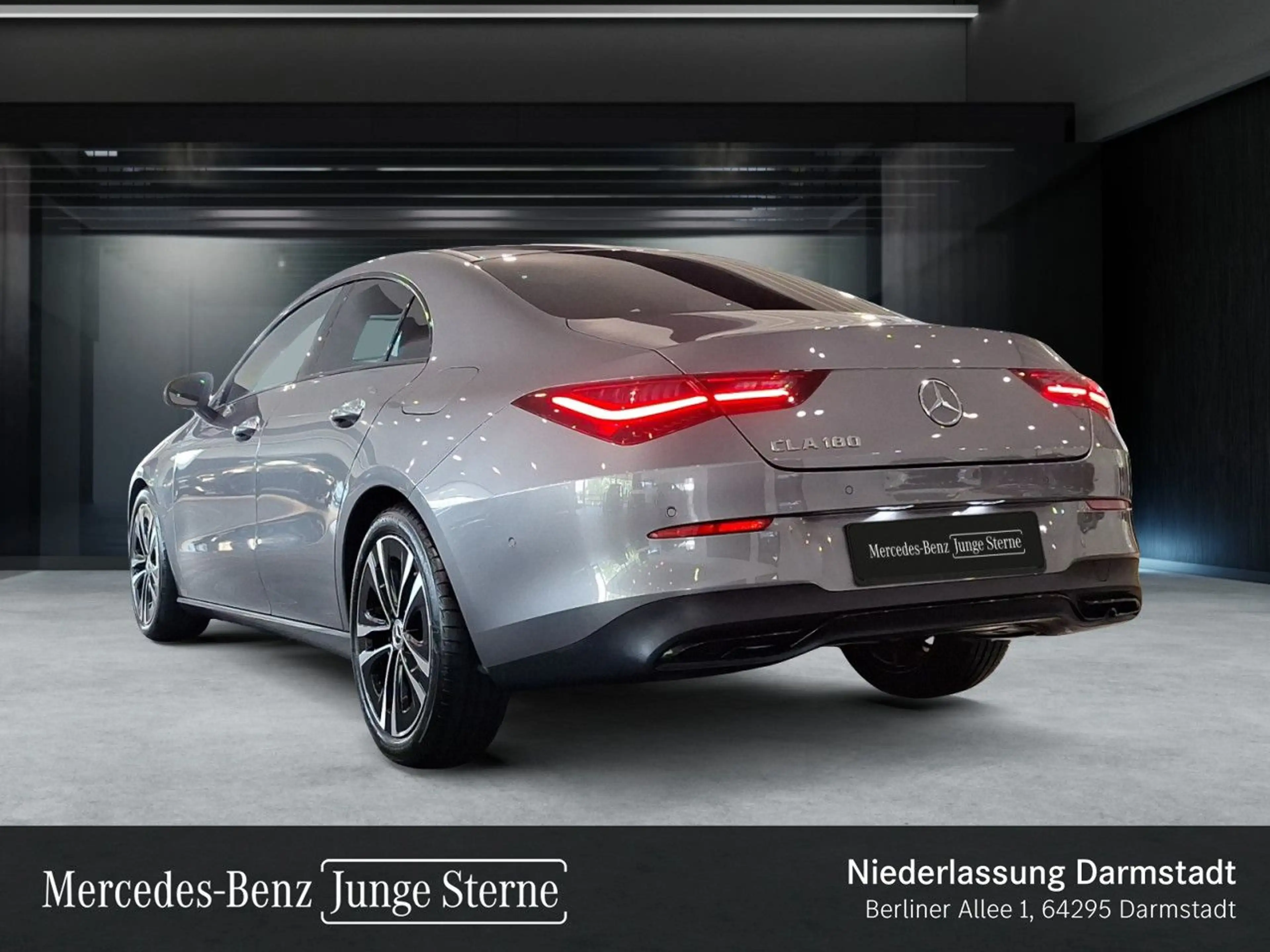 Mercedes-Benz CLA 180 PROGRESSIVE+NIGHT+PANO+360°+MULTIBEAM+7G — photo 8