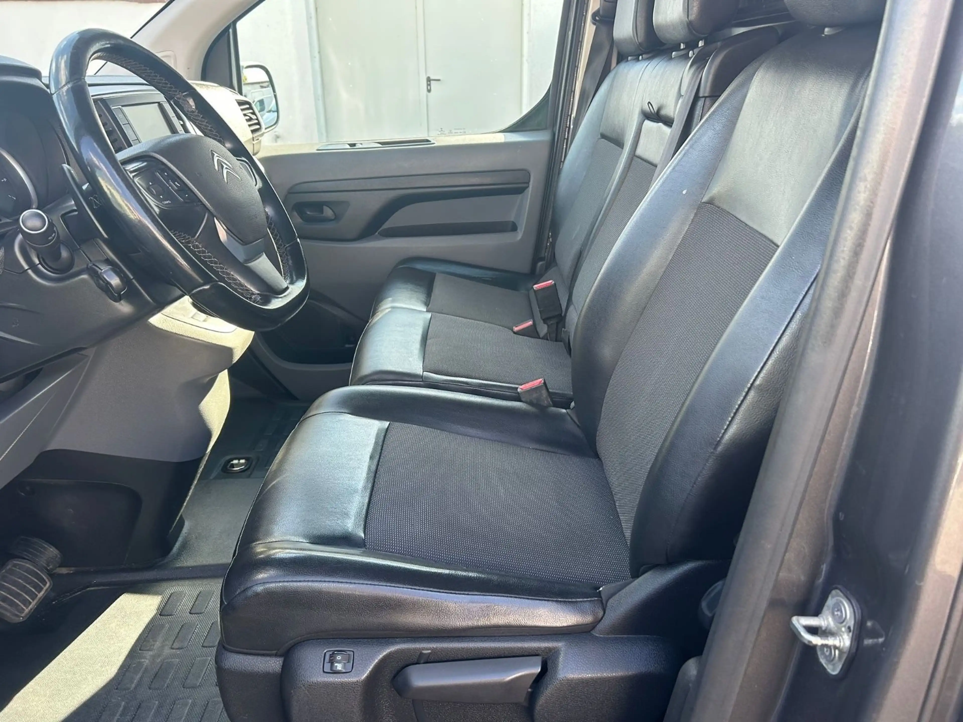 Citroen Jumpy 2.0 BLUEHDI — photo 10