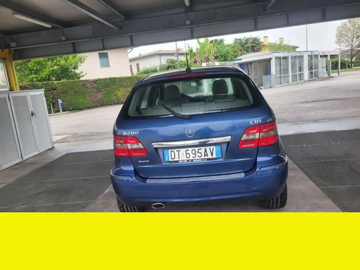 Mercedes-Benz B 180 - 1
