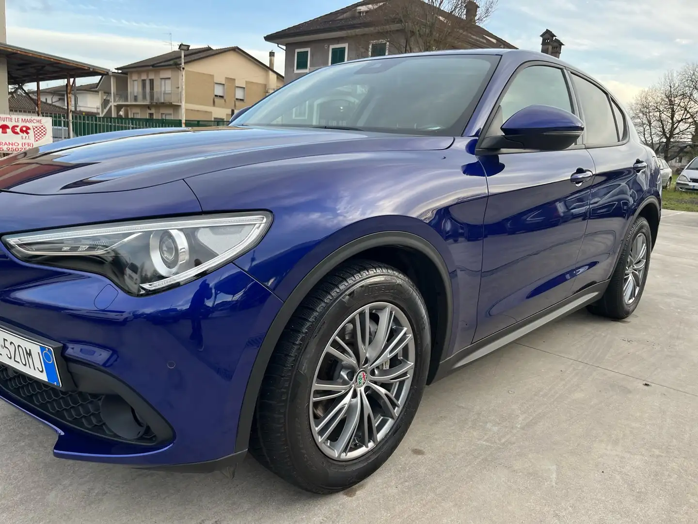 Alfa Romeo Stelvio 2.2 t Sport Tech rwd 160cv auto Blu/Azzurro - 1