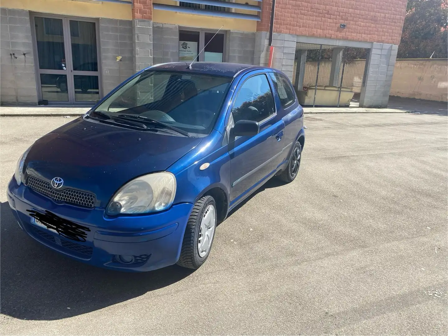 Toyota Yaris 3p 1.3 Luna - 1