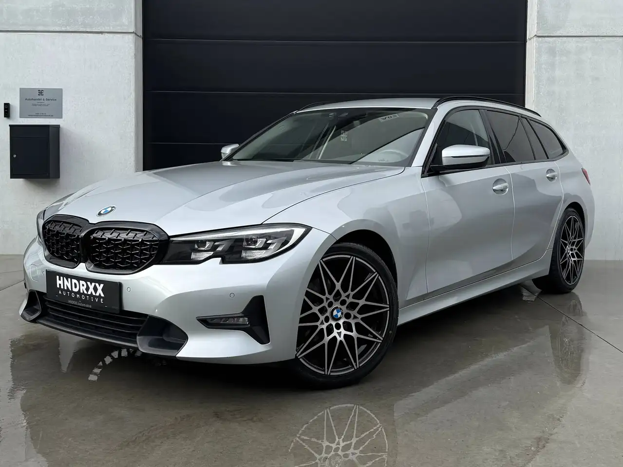 BMW 320