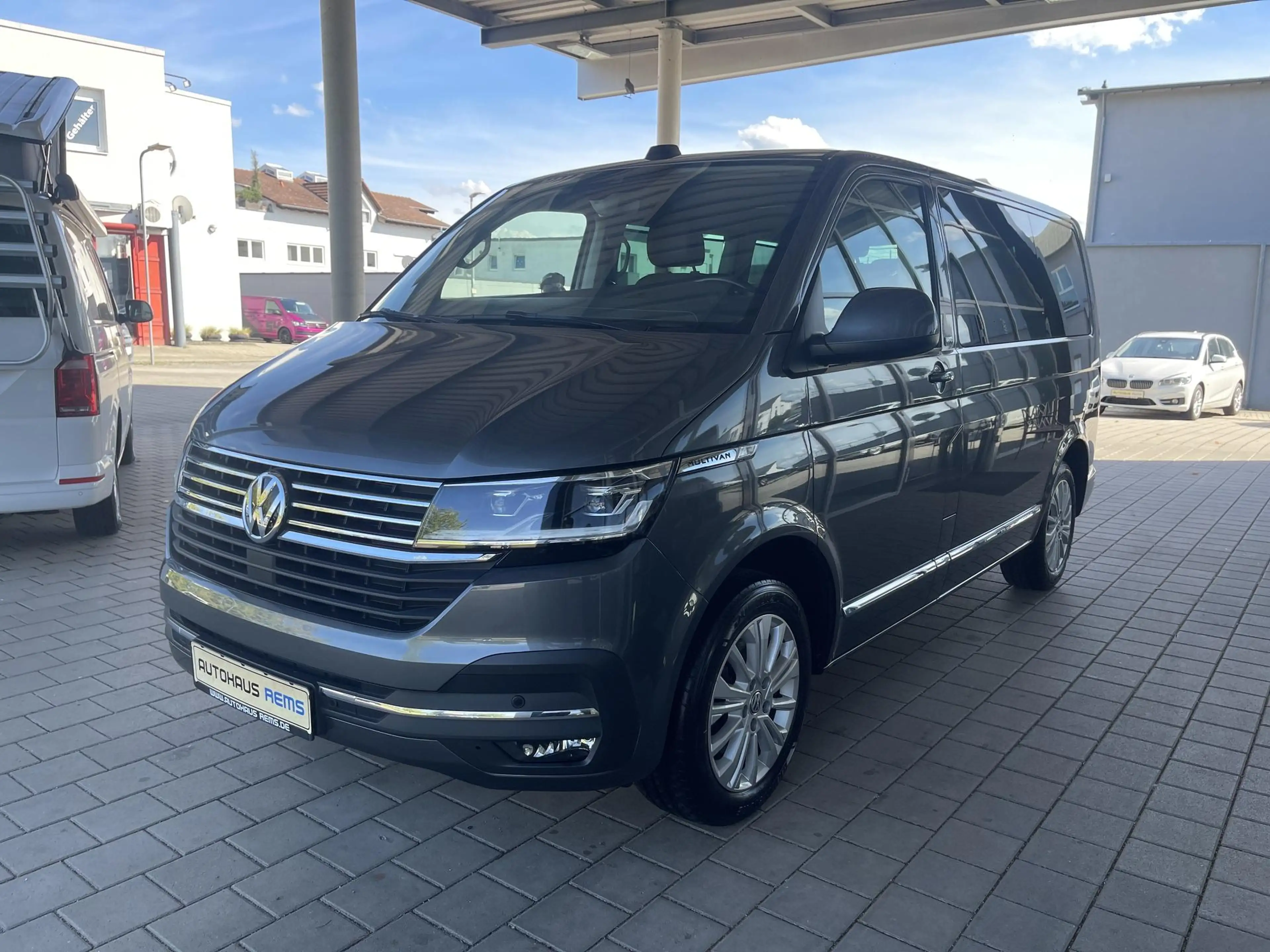 Volkswagen T6.1 Multivan T6.1 Multivan DSG 1.Hand Scheckheft LED — photo 3