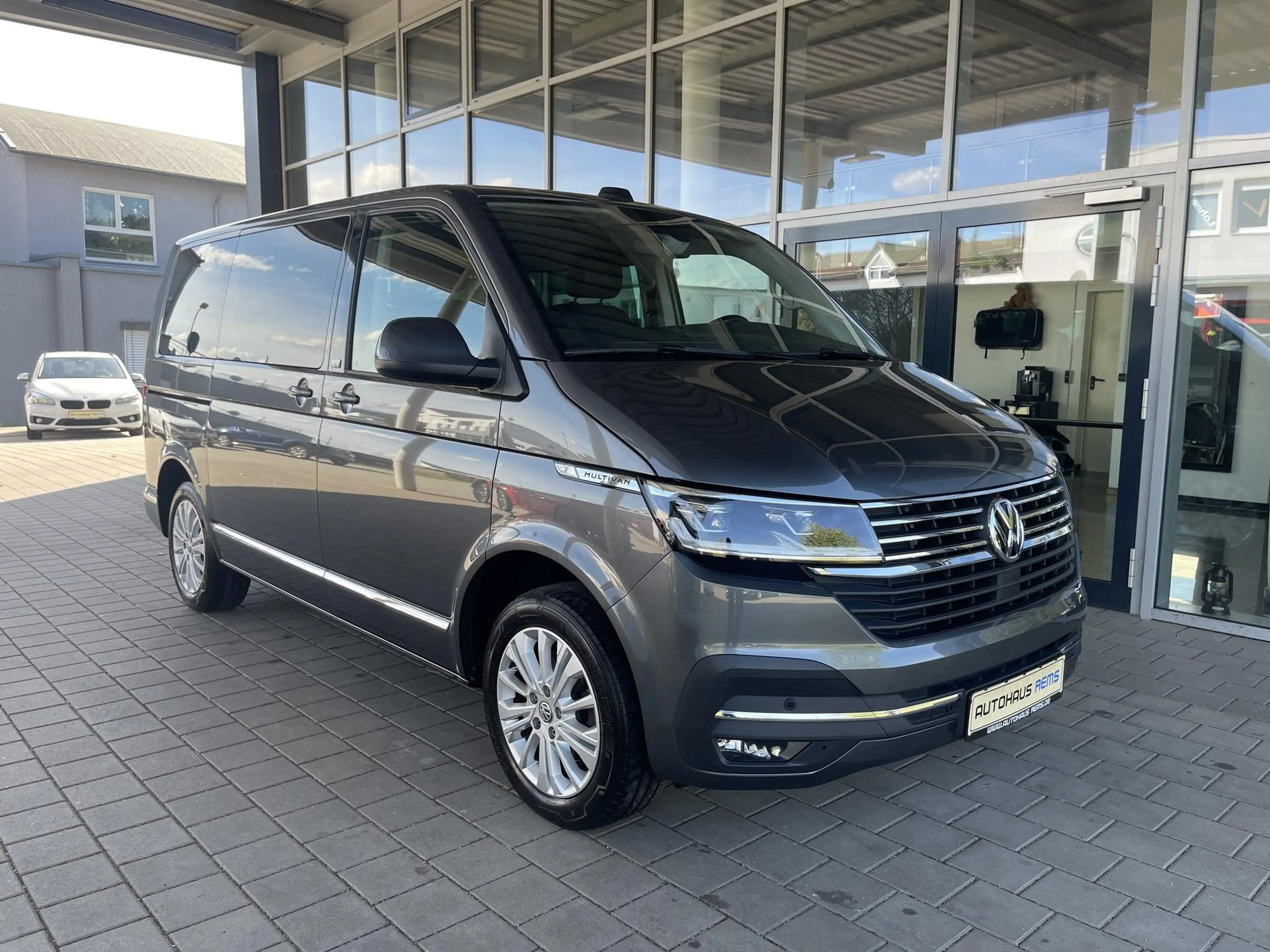 Volkswagen T6.1 Multivan T6.1 Multivan DSG 1.Hand Scheckheft LED