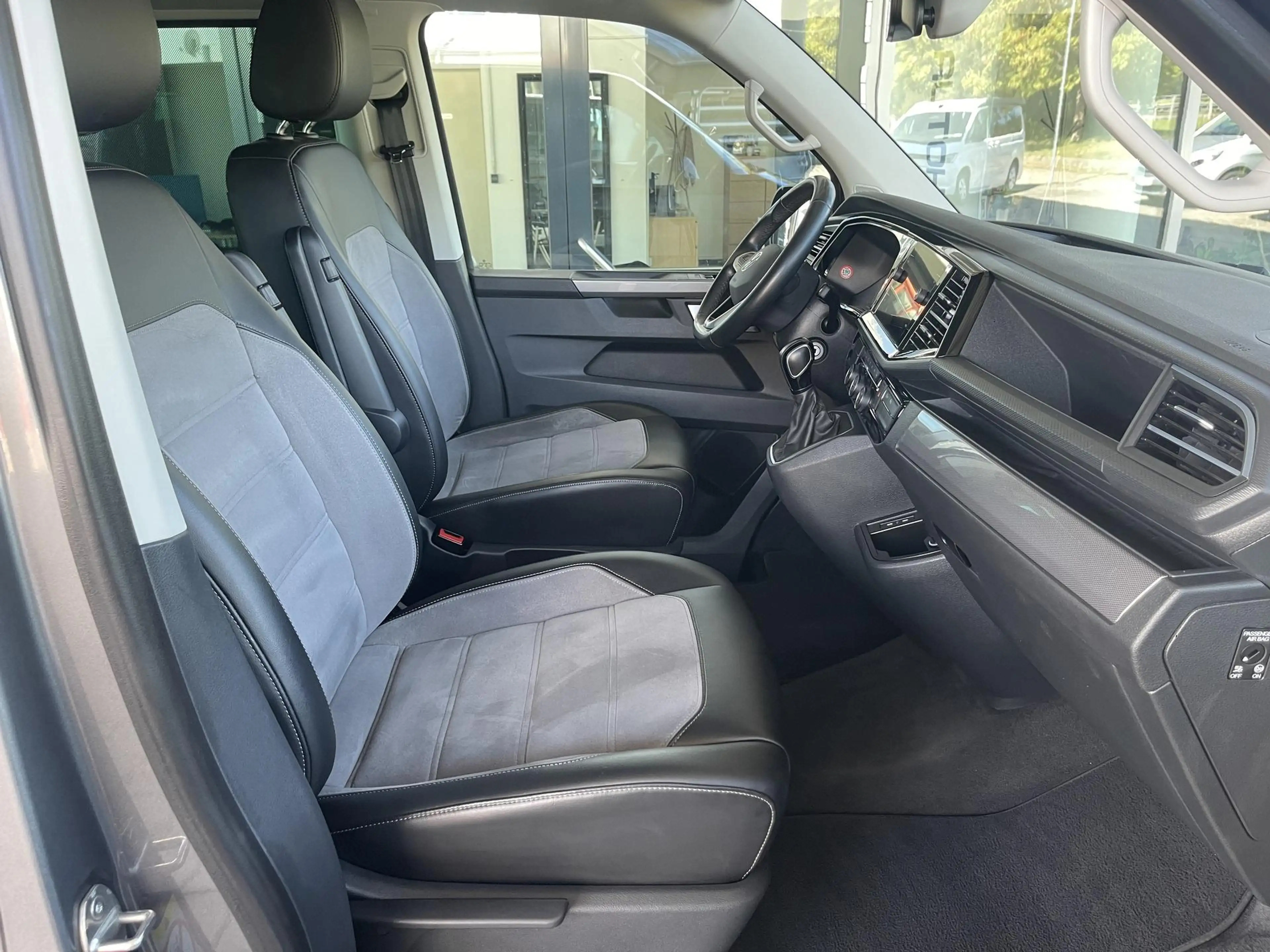 Volkswagen T6.1 Multivan T6.1 Multivan DSG 1.Hand Scheckheft LED — photo 9