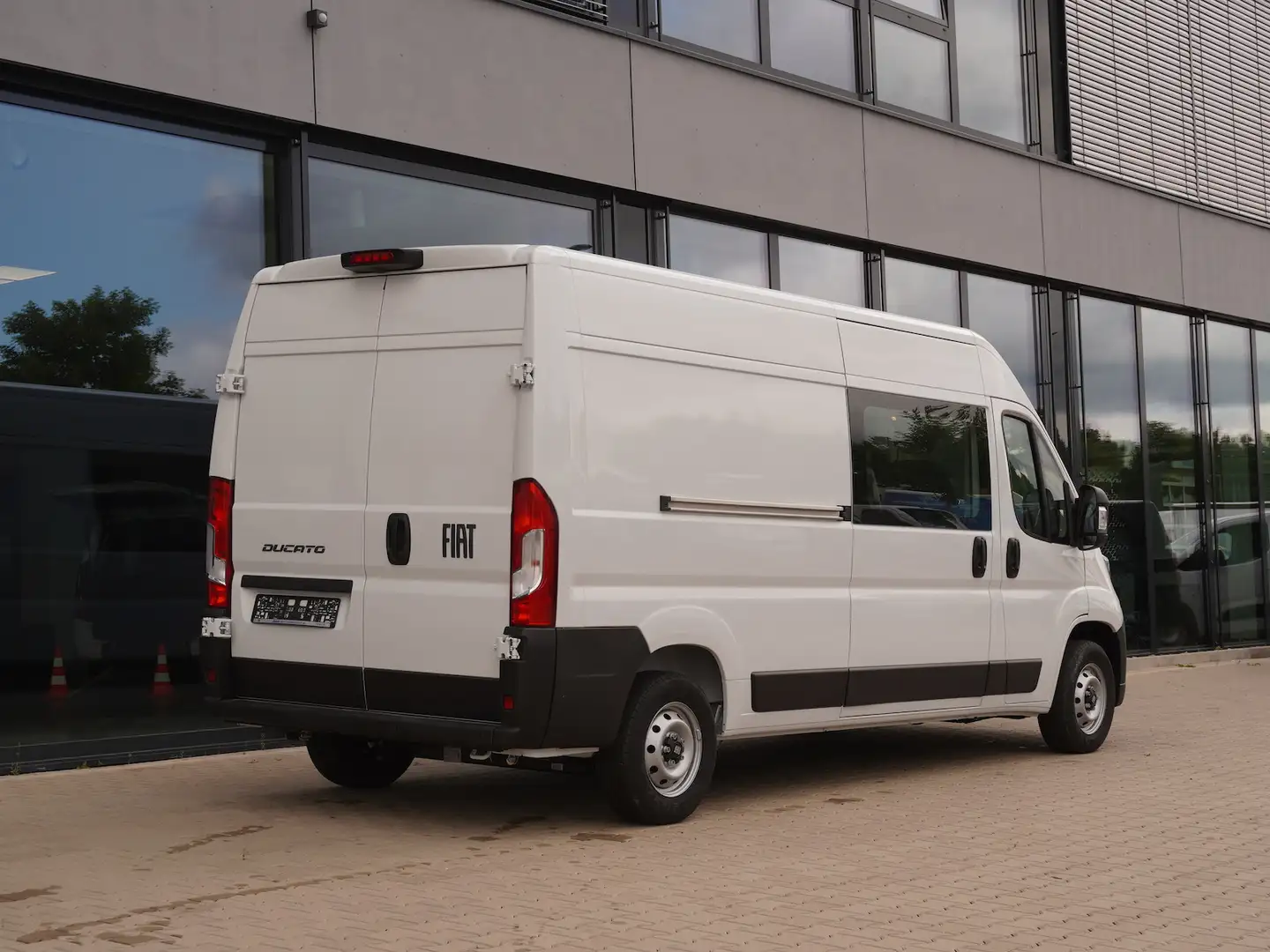 Fiat Ducato 35 L3H2 / Snoeks 6-Sitzer Doppelkabine Wit - 2