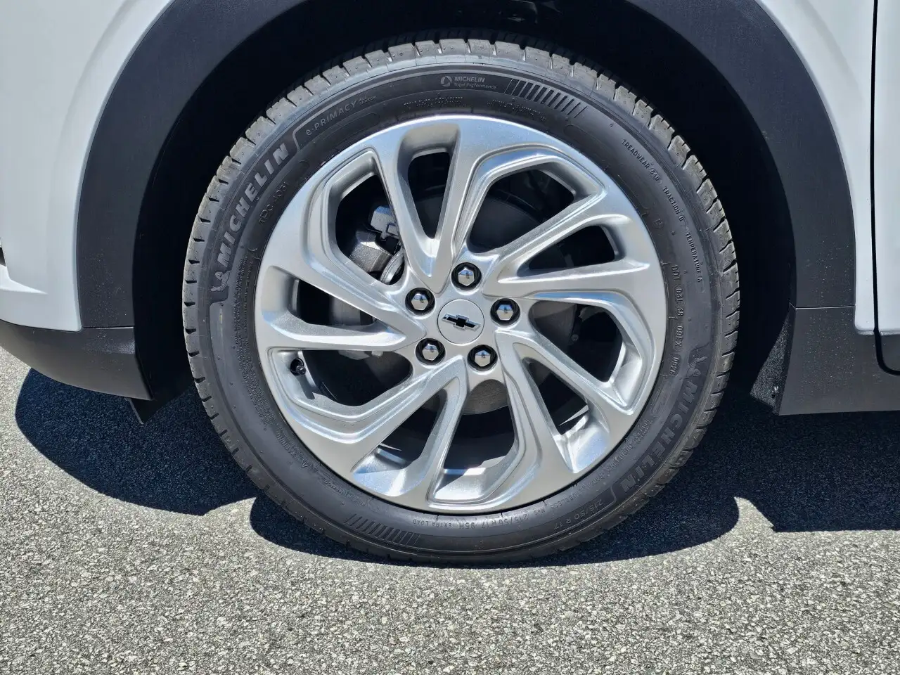 Chevrolet Bolt снимка Chevrolet Bolt