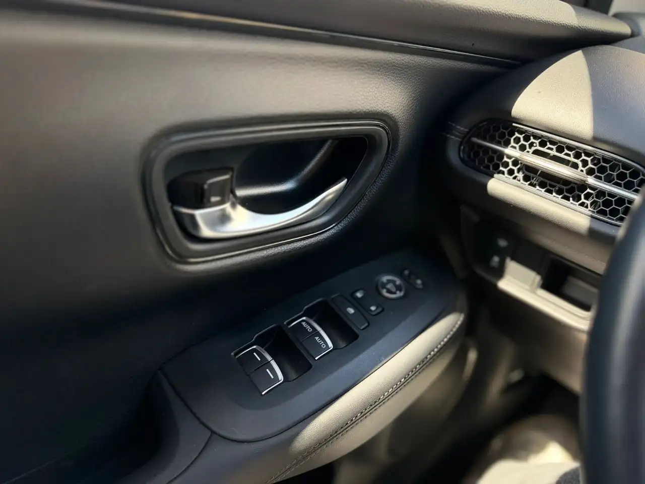Honda HR-V photo Honda HR-V