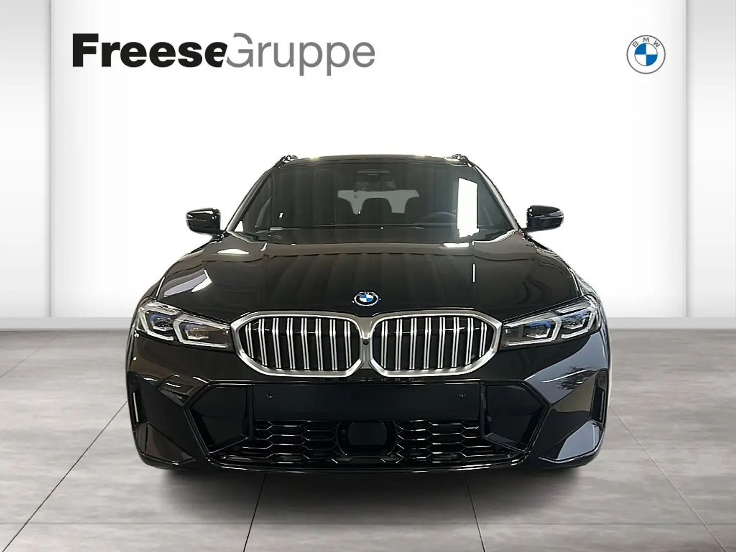 BMW 330 e xDrive Touring Schwarz - 2