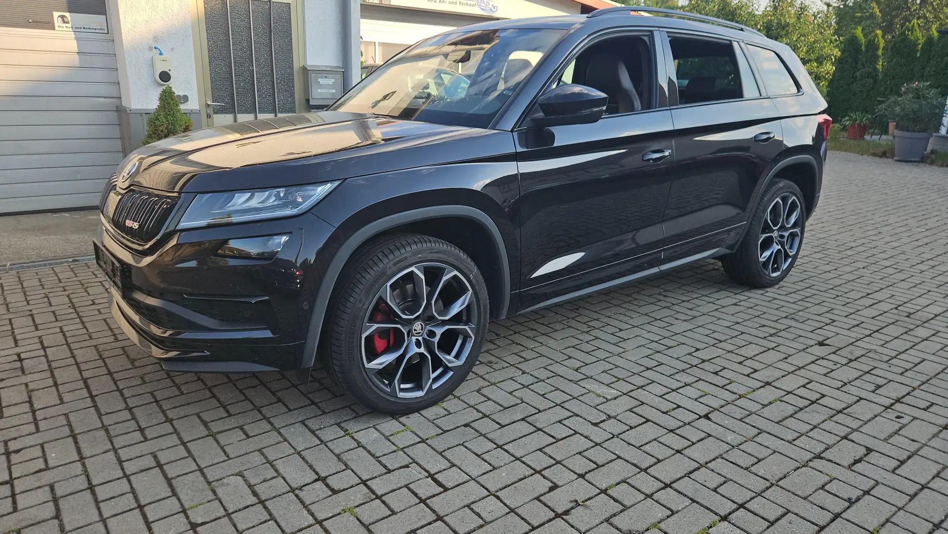 Skoda Kodiaq 2.0 Bi-TDI 4x4 DSG RS Schwarz - 1