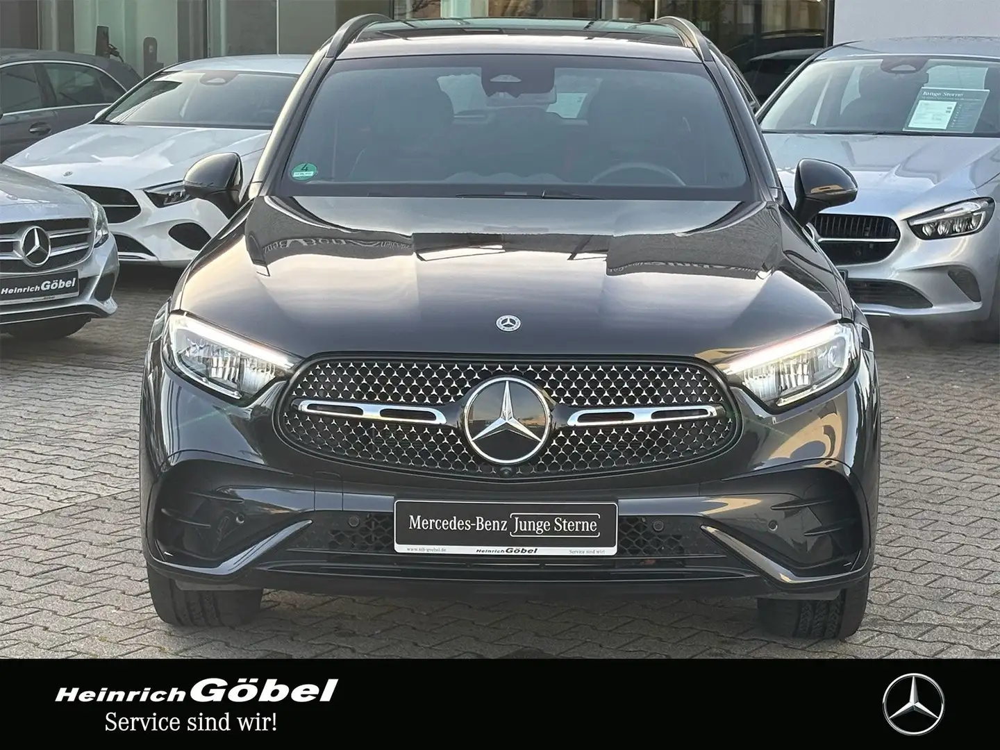 Mercedes-Benz GLC 300 d 4M AMG*PANO*AHK*20ZOLL*360°KAM*DISTRON Grau - 2