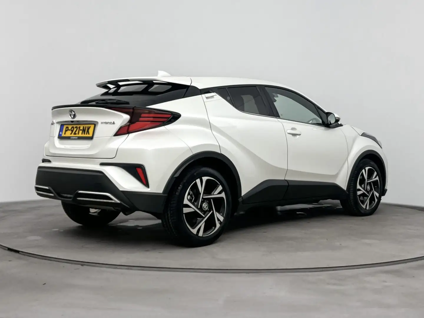 Toyota C-HR 2.0 Hybrid Style | Voorstoelen Verwarmd | Stuurwie Bianco - 2