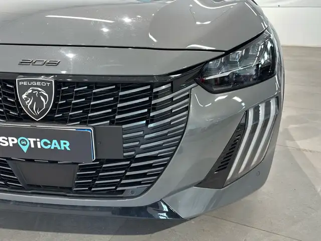 Peugeot 208 view 19