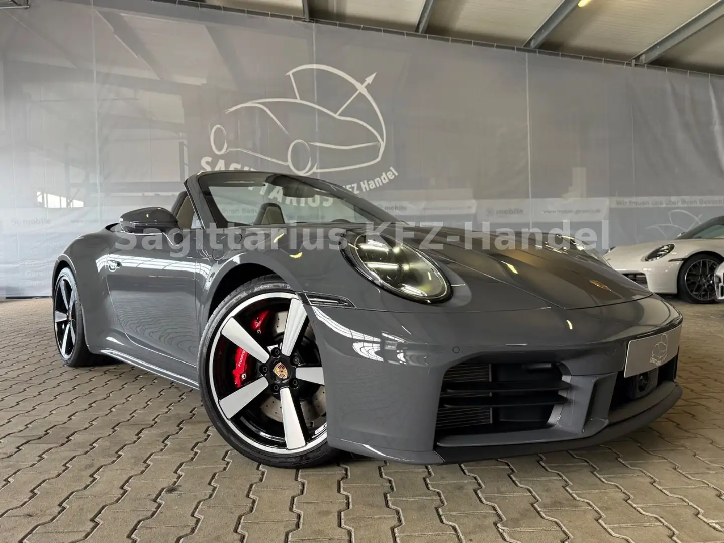Porsche 992 Carrera S Cabrio/schiefergrau neo/Lift/BOSE Gris - 1