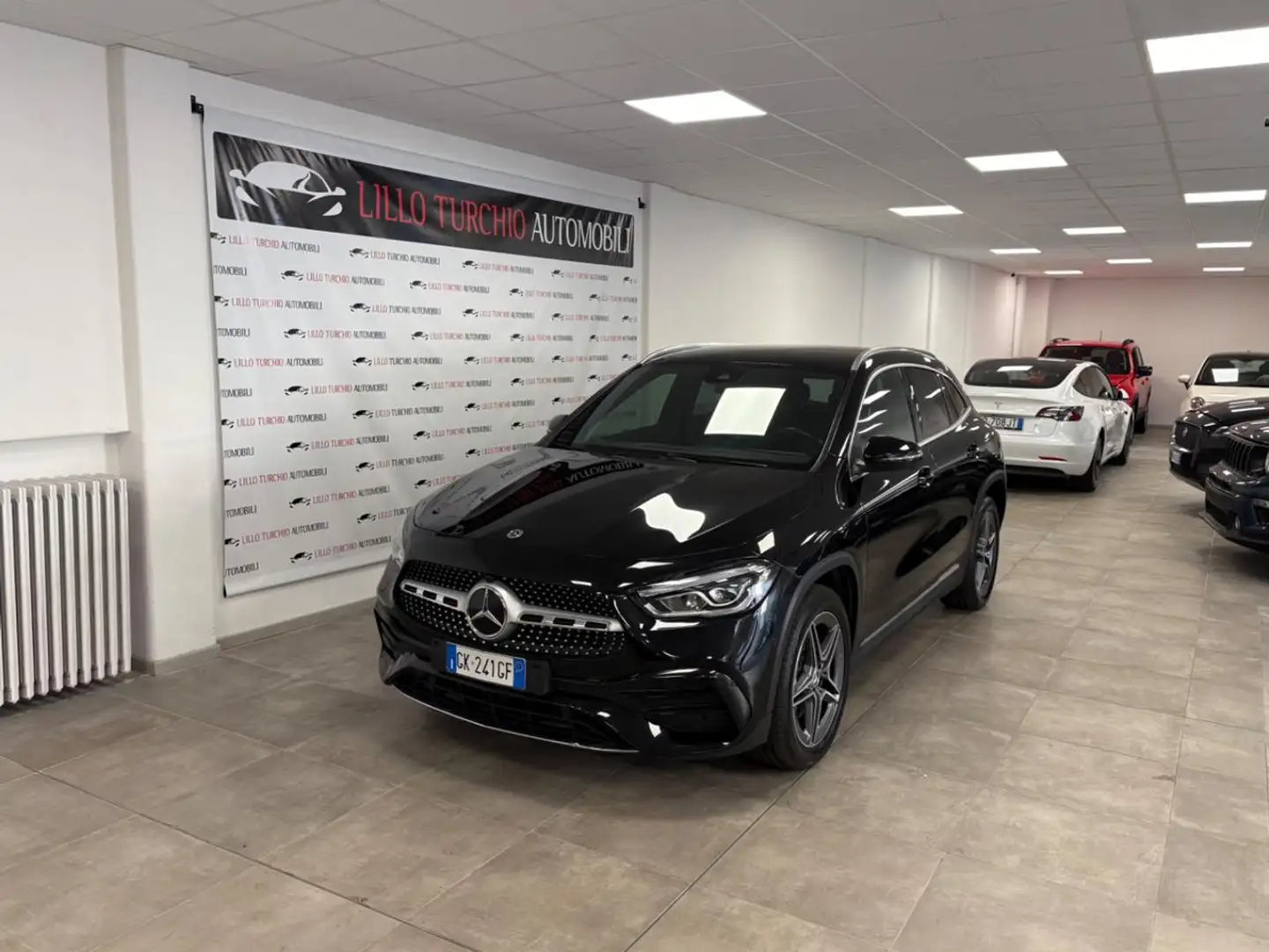 Mercedes-Benz GLA 250 e hybrid EQ Premium Nero - 1