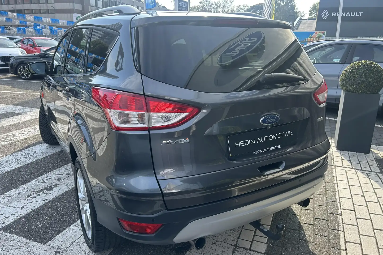 Ford Kuga 1.5 Titanium 150pk | Winterpakket | Trekhaak | 2.0 Gris - 2