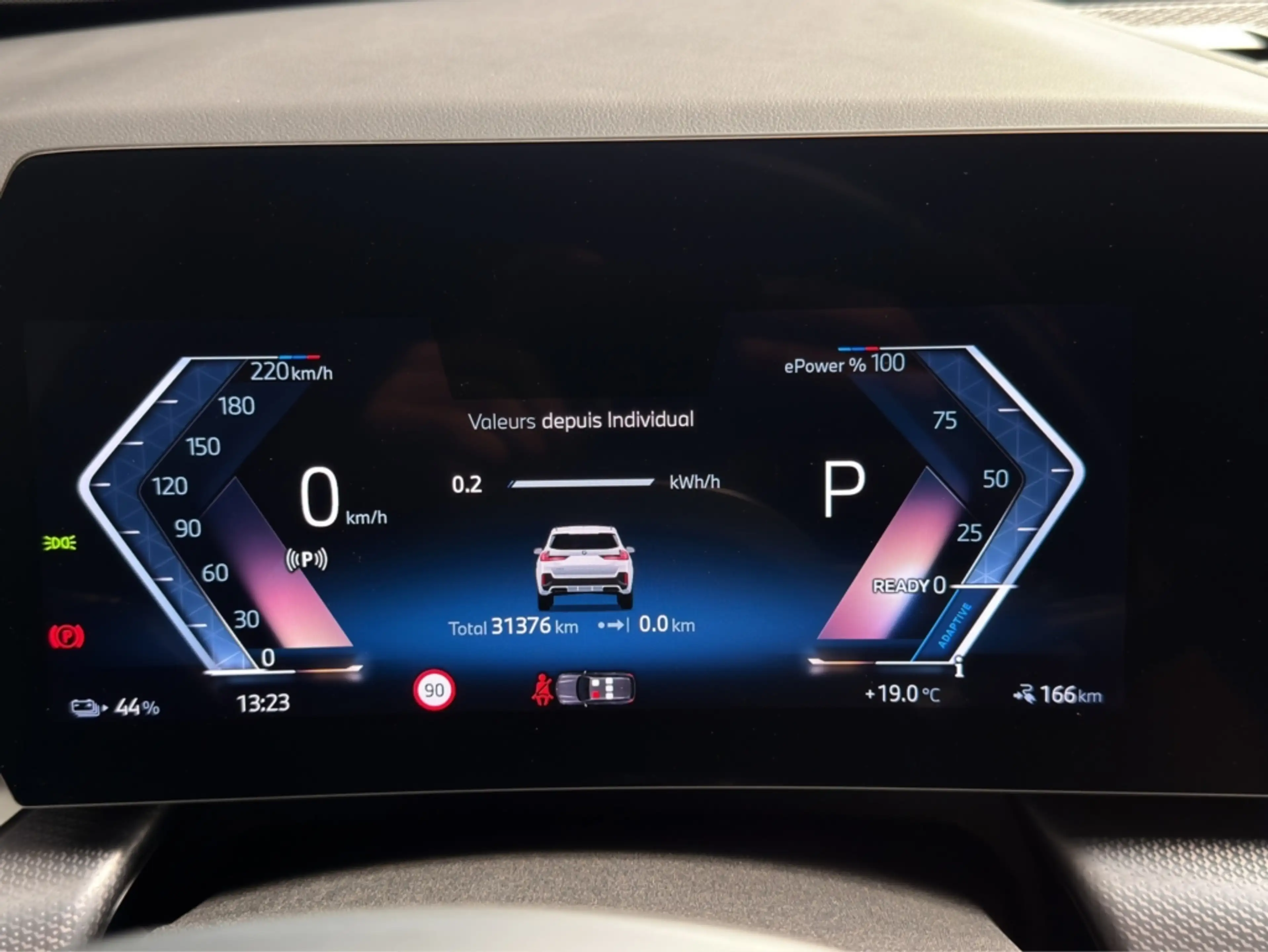 BMW iX1 xDrive30 M Sport 68 kWh - 313 ch - 230Kw ACC - CAMERA - CARPLAY — photo 13