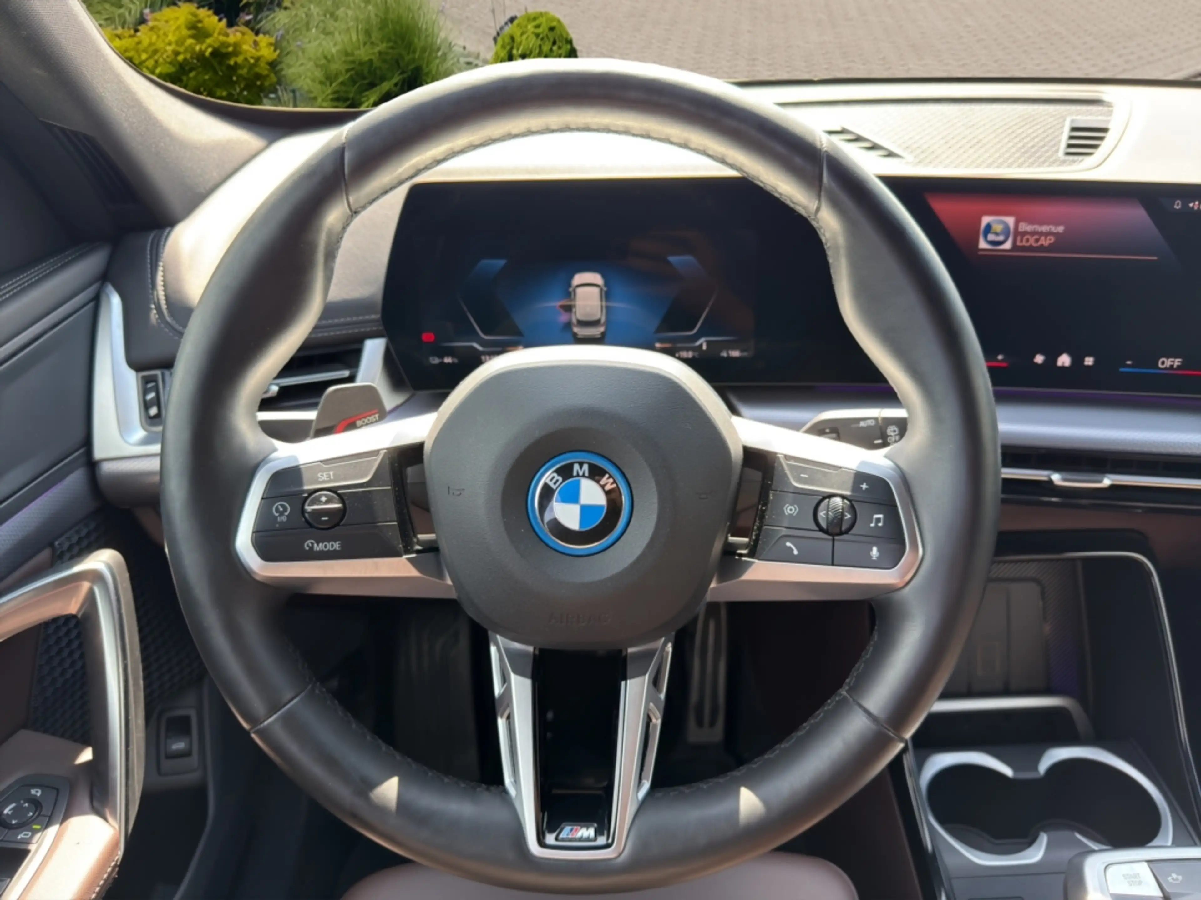 BMW iX1 xDrive30 M Sport 68 kWh - 313 ch - 230Kw ACC - CAMERA - CARPLAY — photo 12