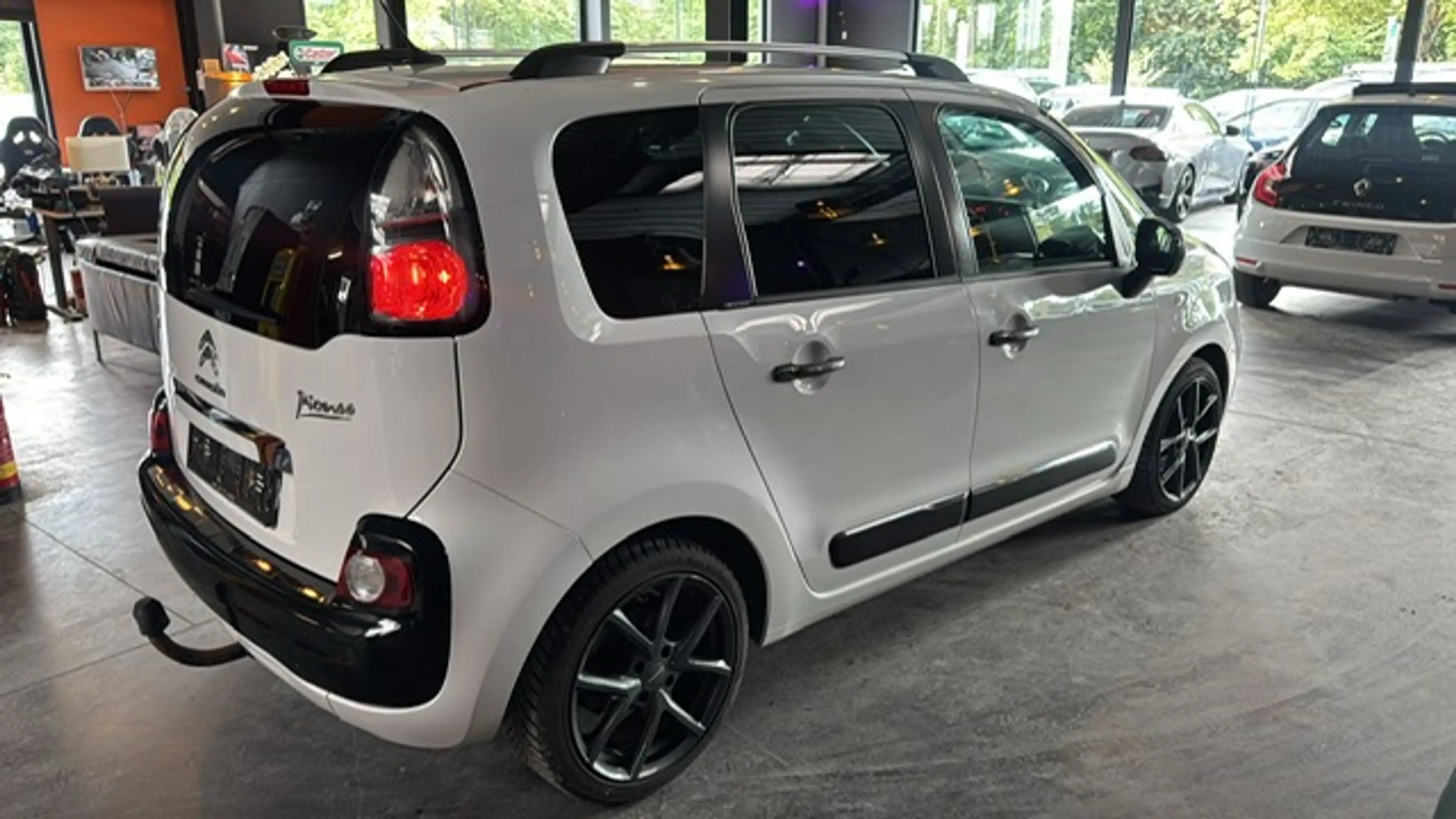 Citroen C3 Picasso 1.6 AUTOMATIQUE - A/C - CAM - RADIO - BLUETOOTH — photo 6