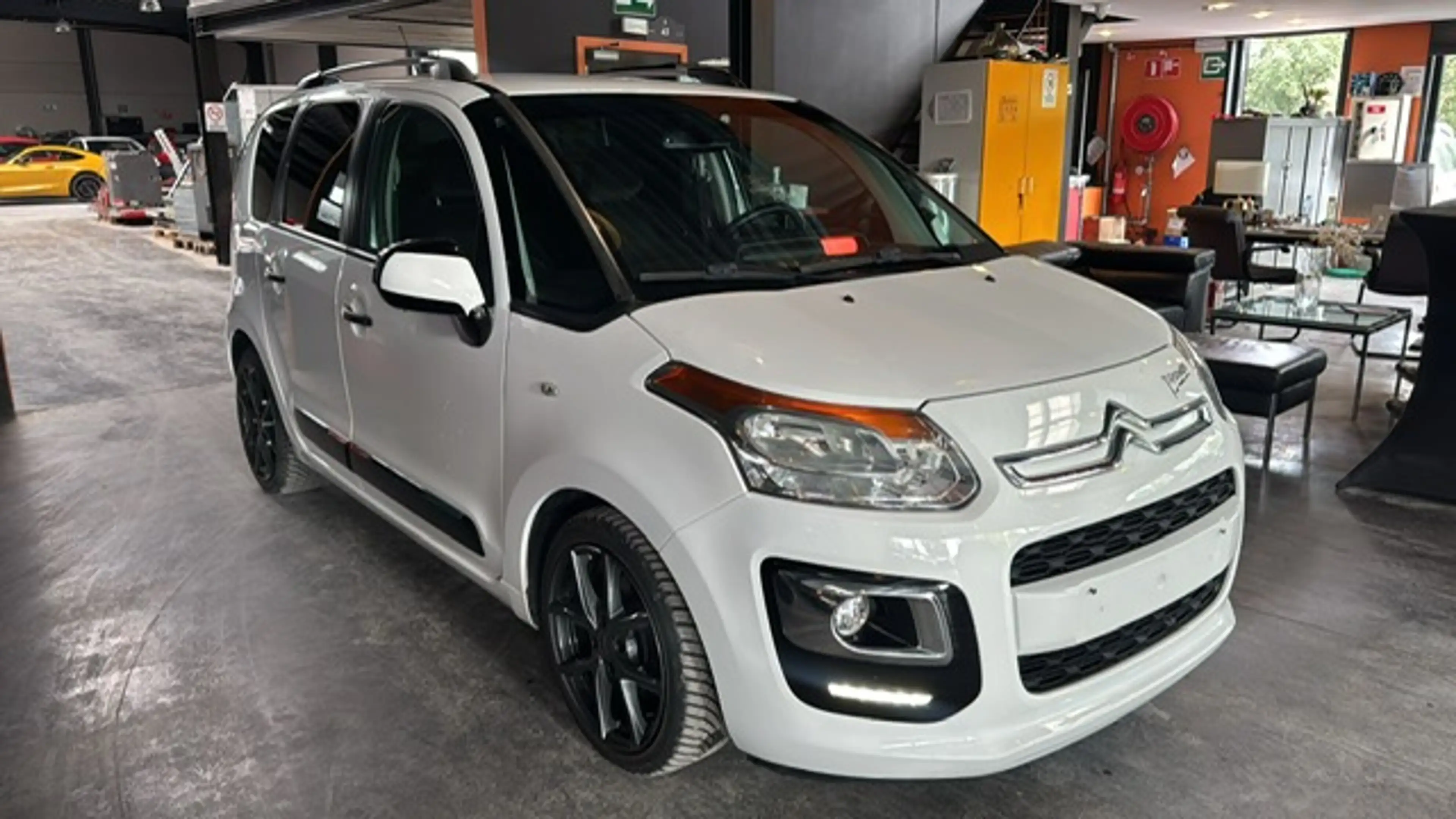 Citroen C3 Picasso 1.6 AUTOMATIQUE - A/C - CAM - RADIO - BLUETOOTH