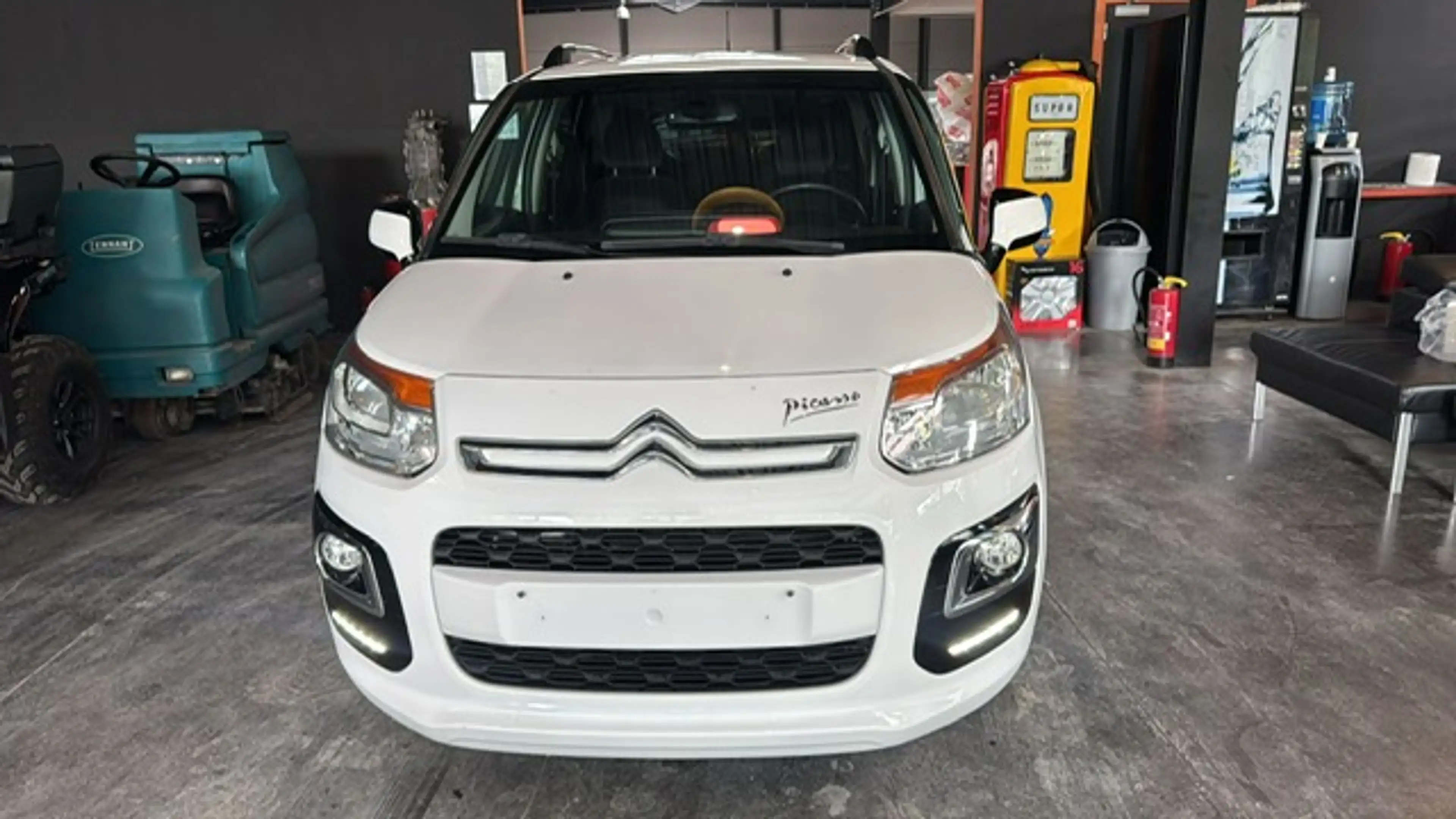 Citroen C3 Picasso 1.6 AUTOMATIQUE - A/C - CAM - RADIO - BLUETOOTH — photo 2