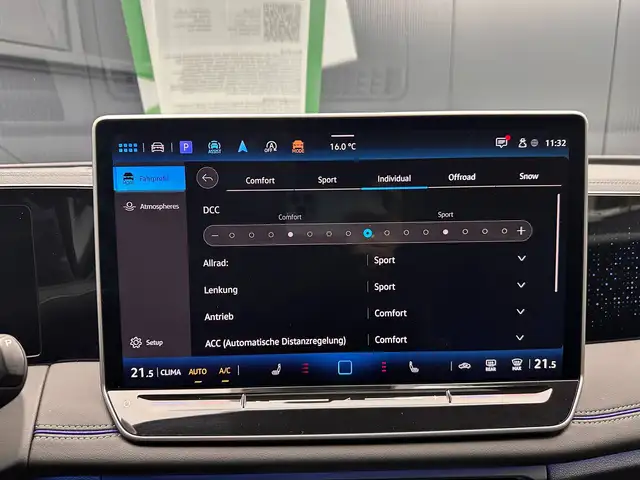 Volkswagen Tiguan view 26