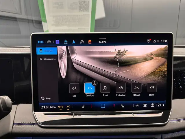 Volkswagen Tiguan view 25