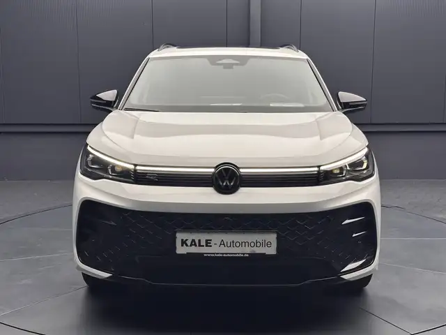 Volkswagen Tiguan view 8