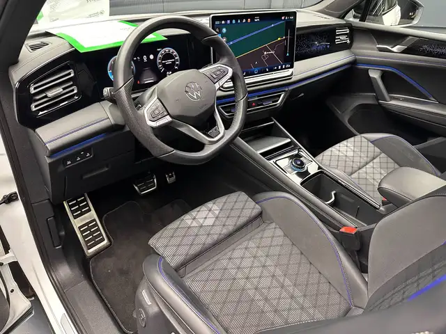 Volkswagen Tiguan view 17