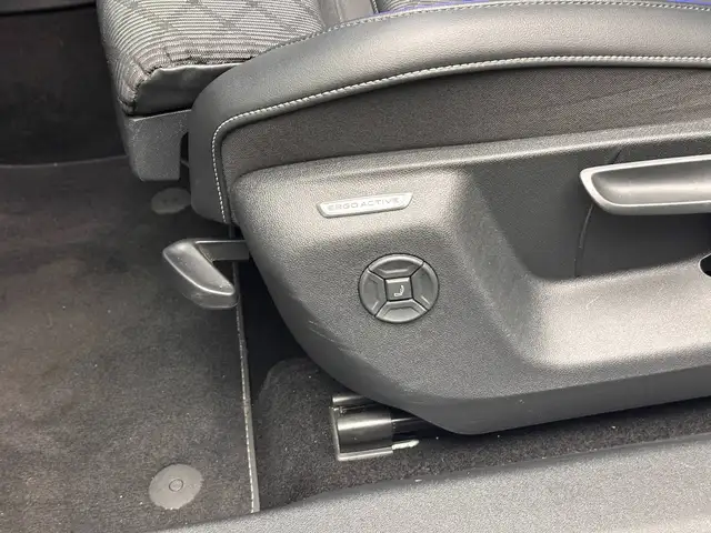 Volkswagen Tiguan view 16