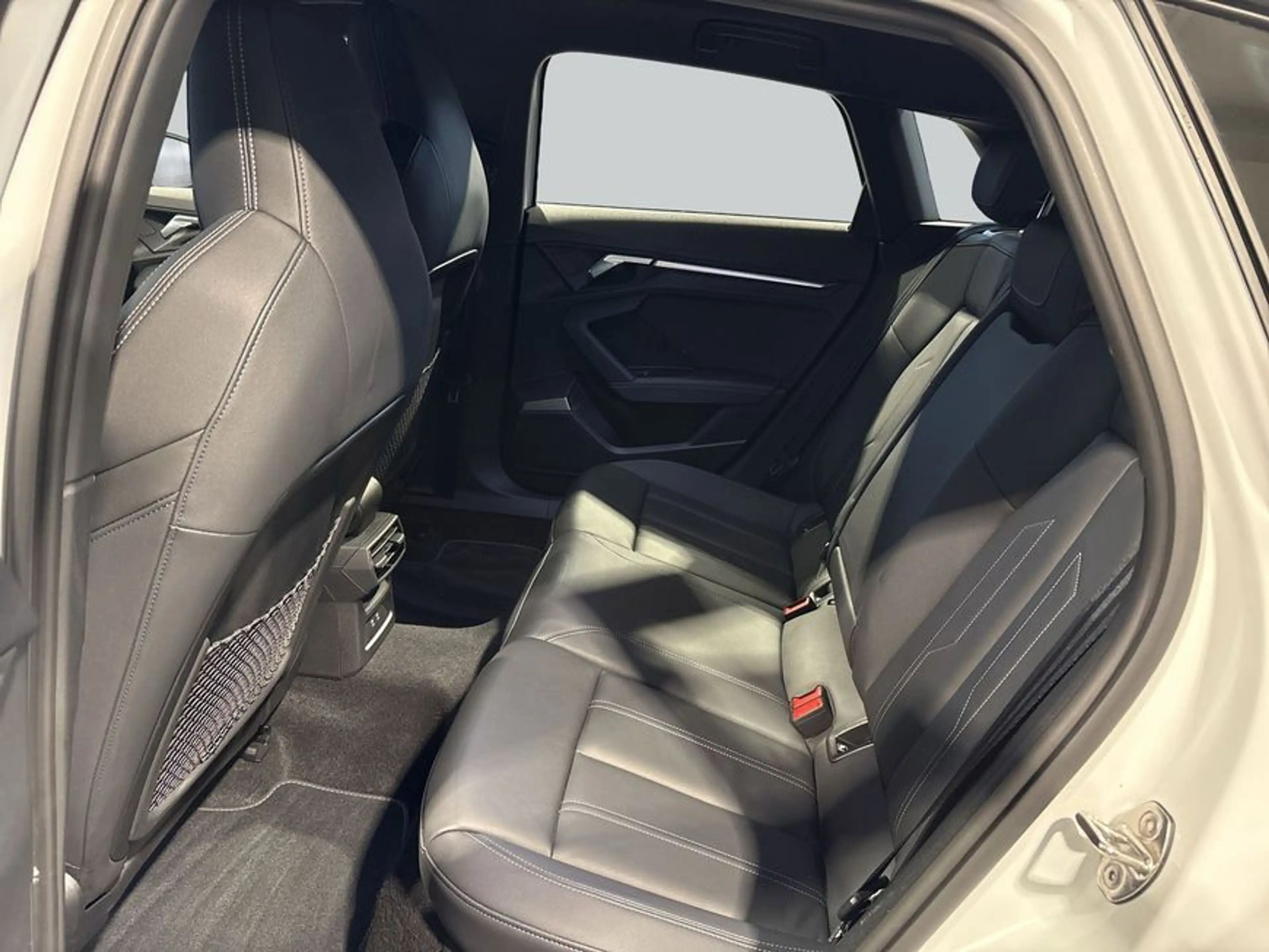 Audi S3 TFSI Sportback quattro S tronic Head-Up* — photo 11