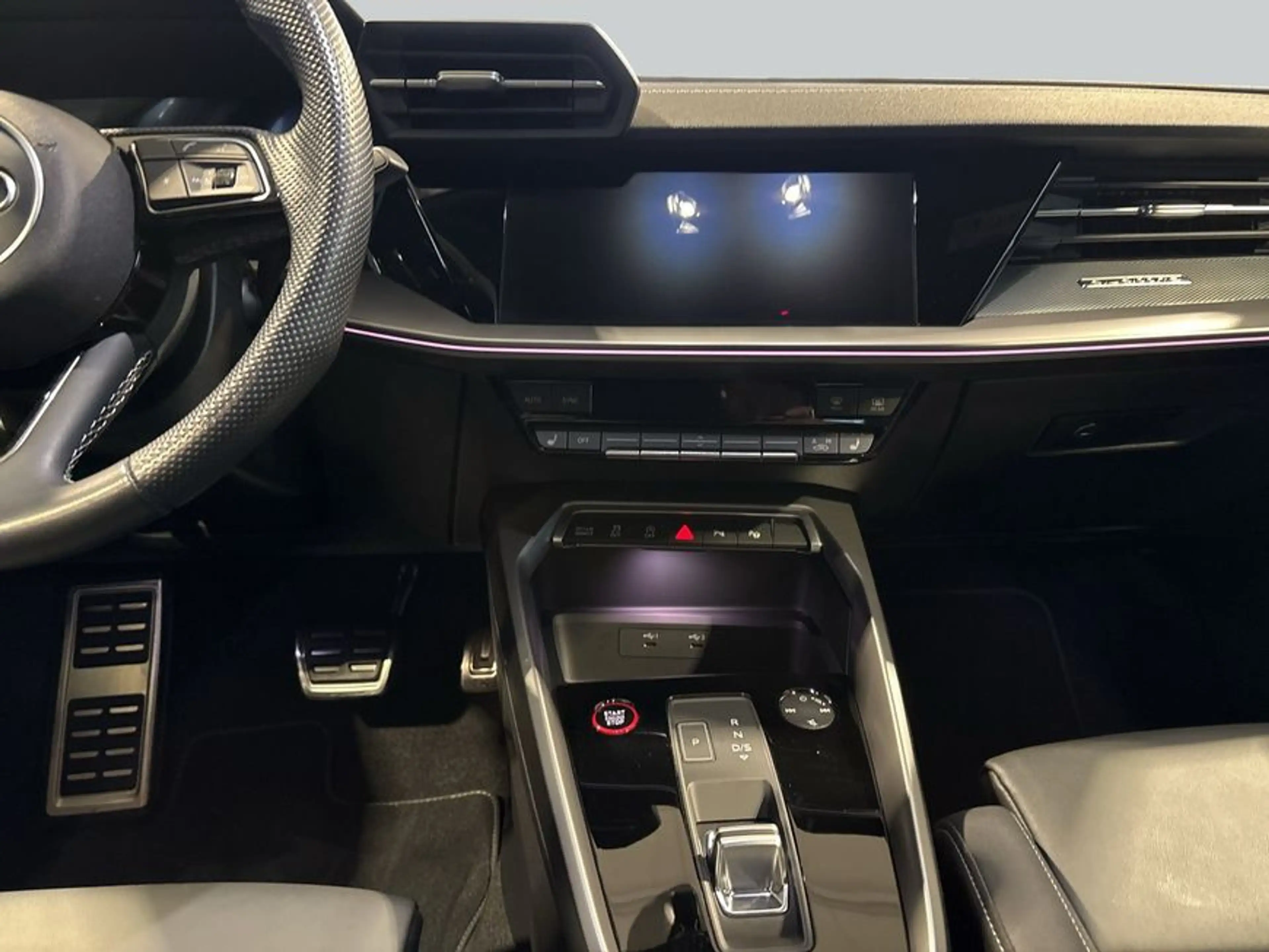 Audi S3 TFSI Sportback quattro S tronic Head-Up* — photo 14