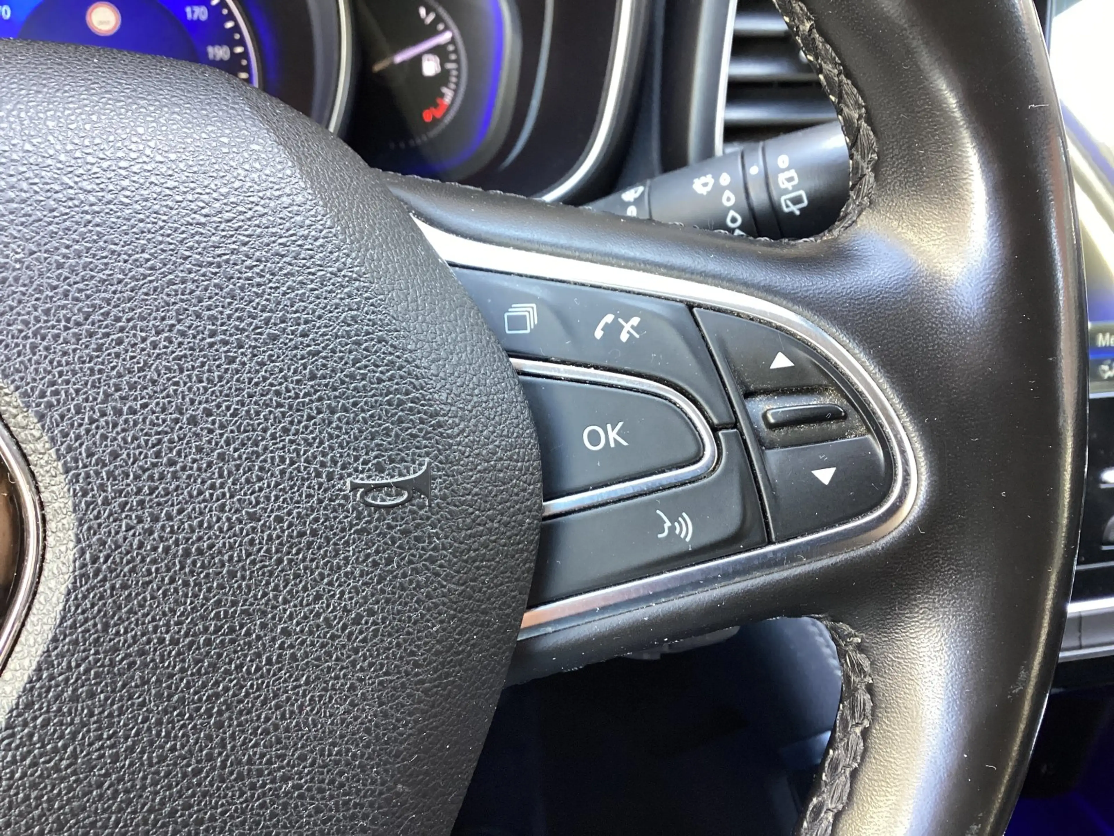 Renault Koleos Limited II 1.7 BLUE dCi 150 (EURO 6d-TEMP) — photo 13