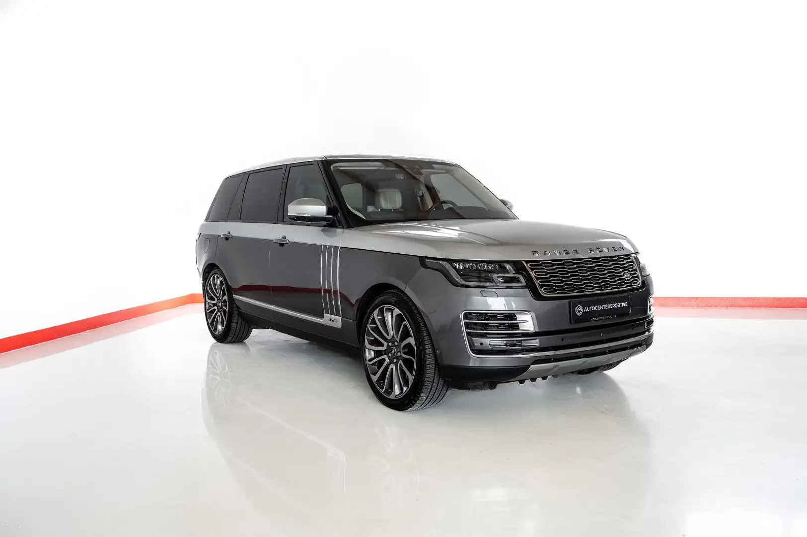 Land Rover Range Rover SV Autobiograph LWB P565 DUOTONE VAT Šedá - 1
