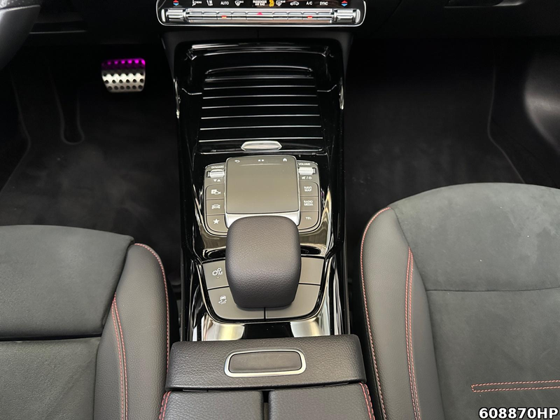 Mercedes-Benz CLA 35 AMG 4M Night MULTIBEAM DISTRONIC Pano — photo 11