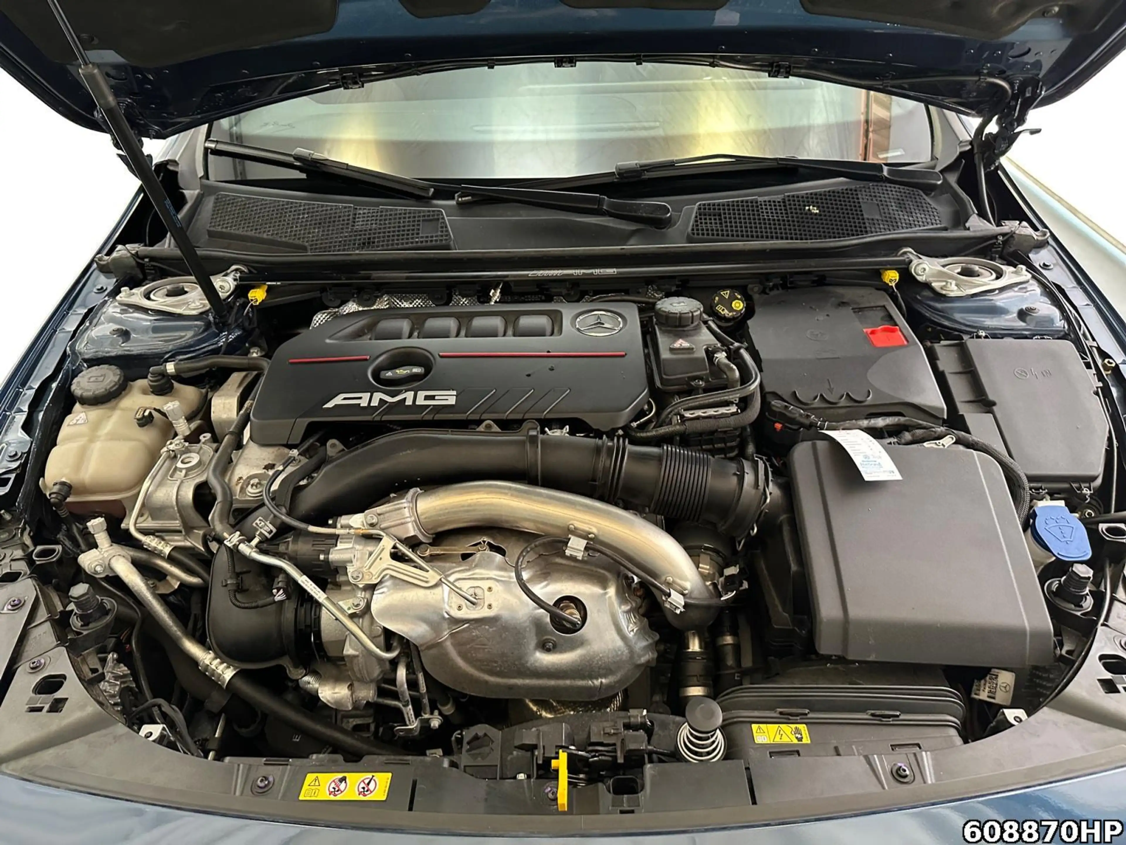 Mercedes-Benz CLA 35 AMG 4M Night MULTIBEAM DISTRONIC Pano — photo 7
