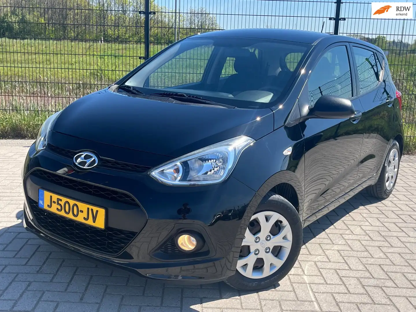 Hyundai i10 1.0i i-Motion Automaat | AIRCO | Zwart - 1