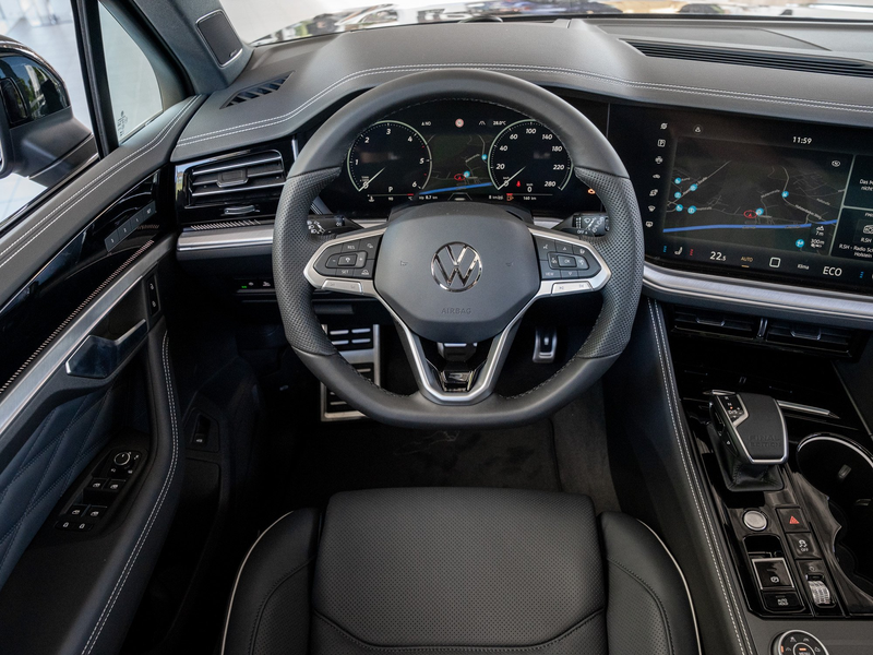 Volkswagen Touareg R-Line FINAL EDITION V6 TDI 4 Motion Voll — photo 11