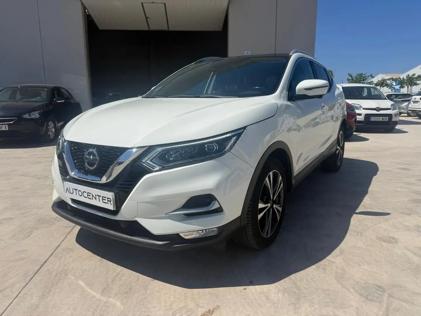 Nissan Qashqai DIG-T 117 kW (160 CV) E6D ACENTA Blanco - 1