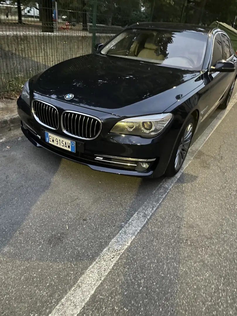 BMW 730 - 1