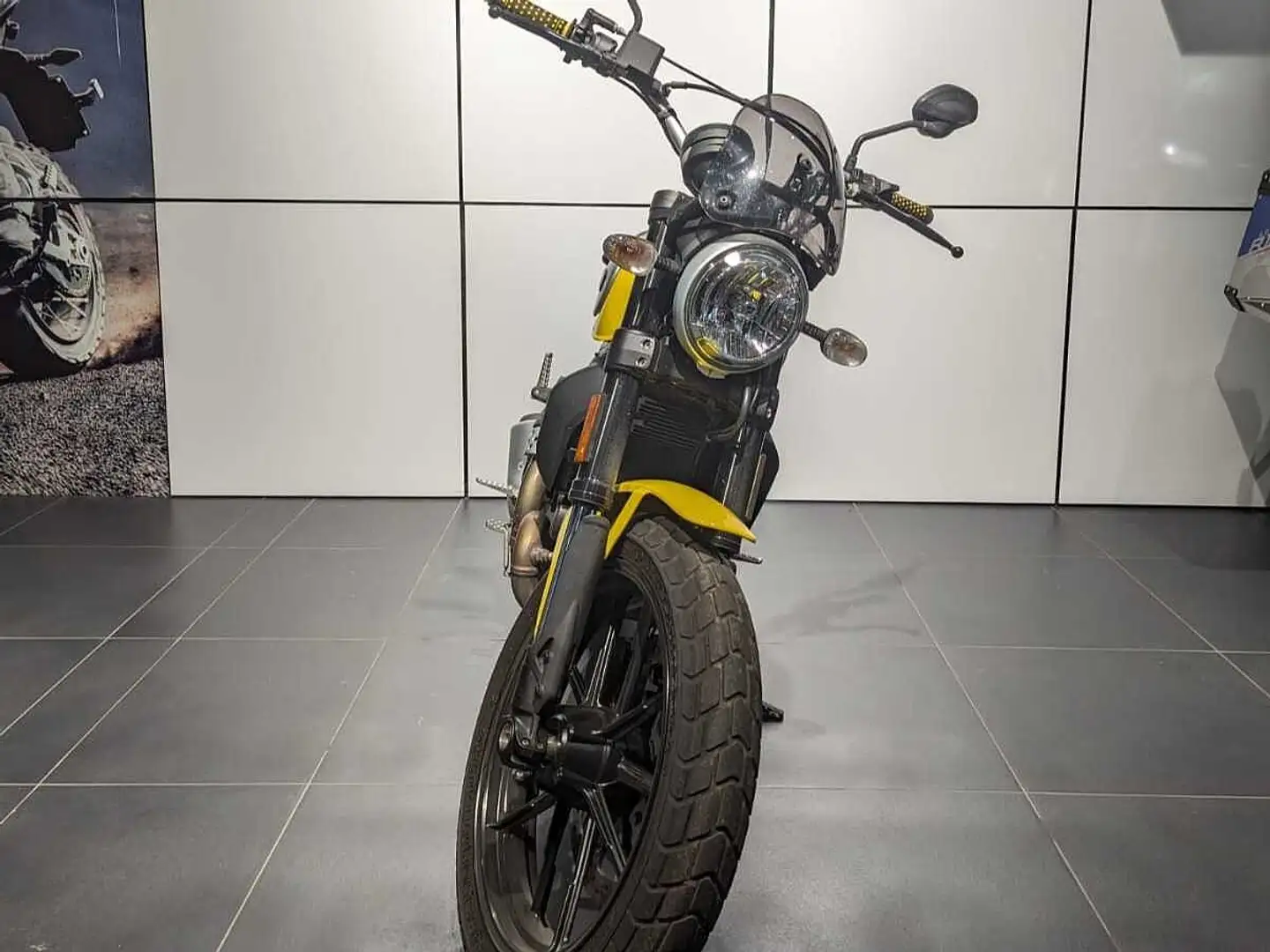 Ducati Scrambler 800 ICON Giallo - 2