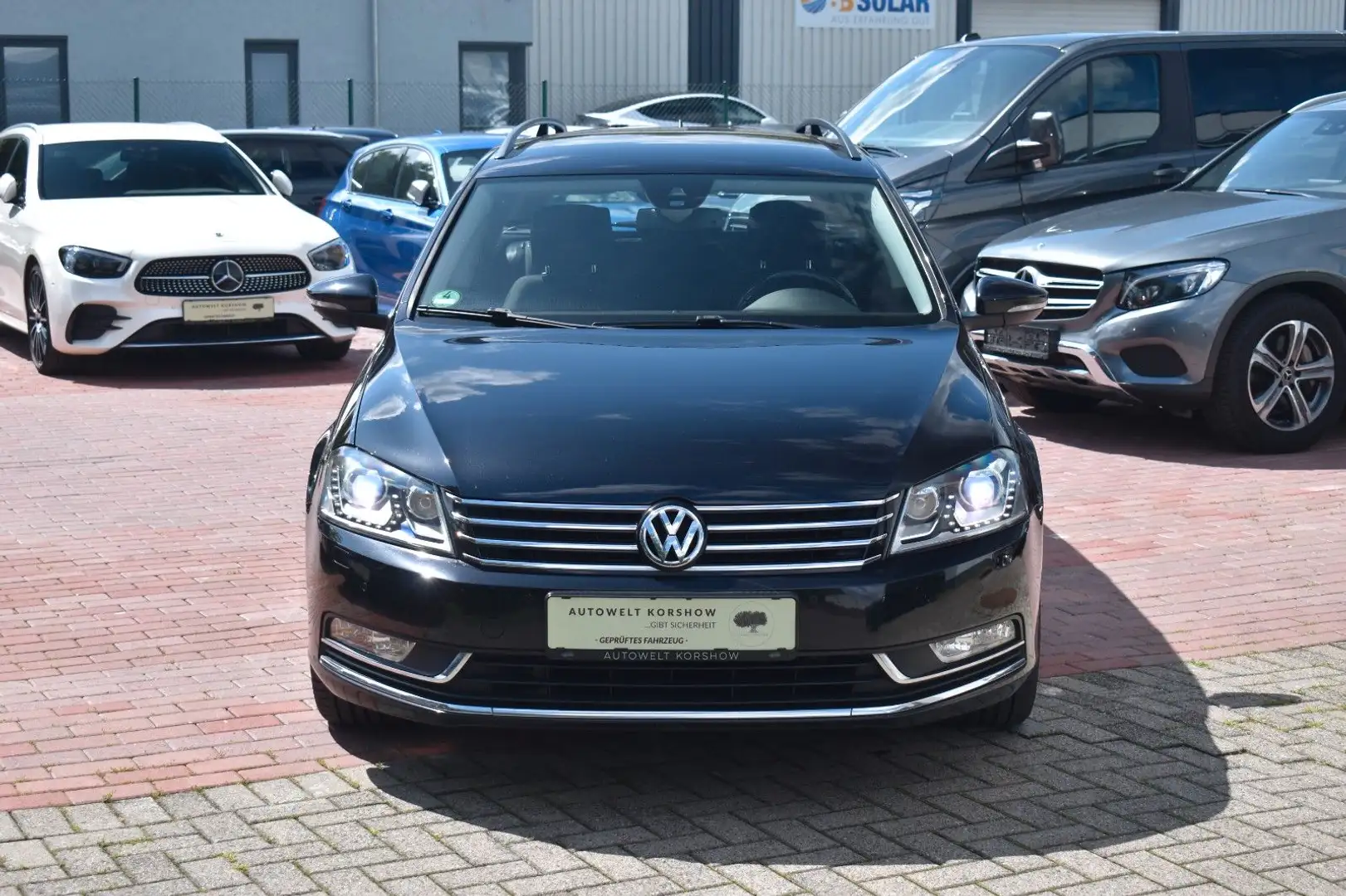 Volkswagen Passat Variant *XENON*KEYLESS*STANDHEIZ*KAMERA Negro - 2