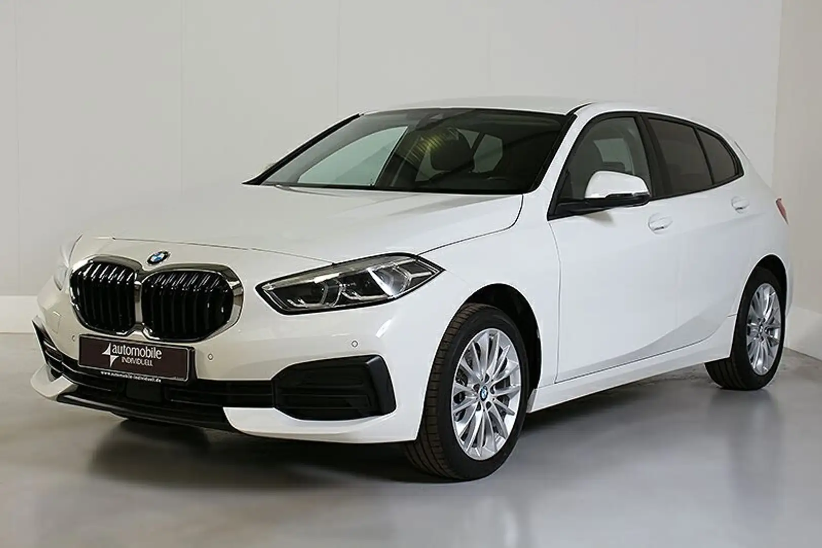 BMW 118 i DKG Advantage LED LiveCockpit Lenkradh. DAB Blanc - 2