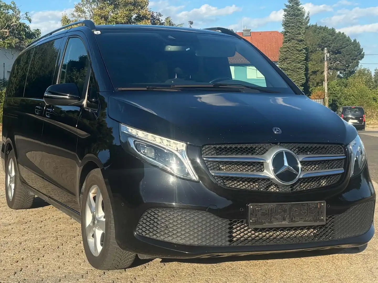 Mercedes-Benz V 220 V 220 d lang Aut. Schwarz - 1