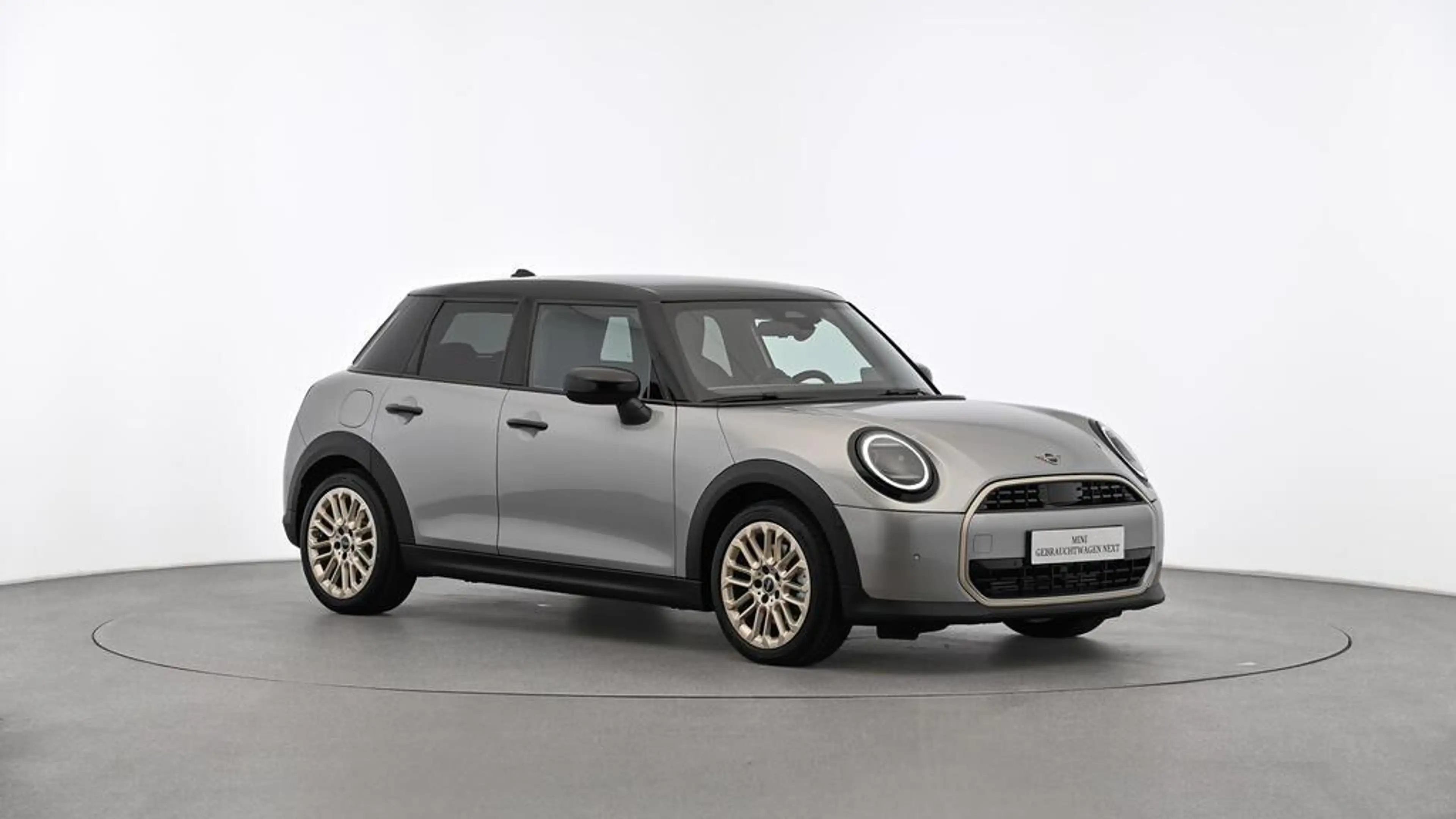MINI Cooper C Favoured Trim — photo 14