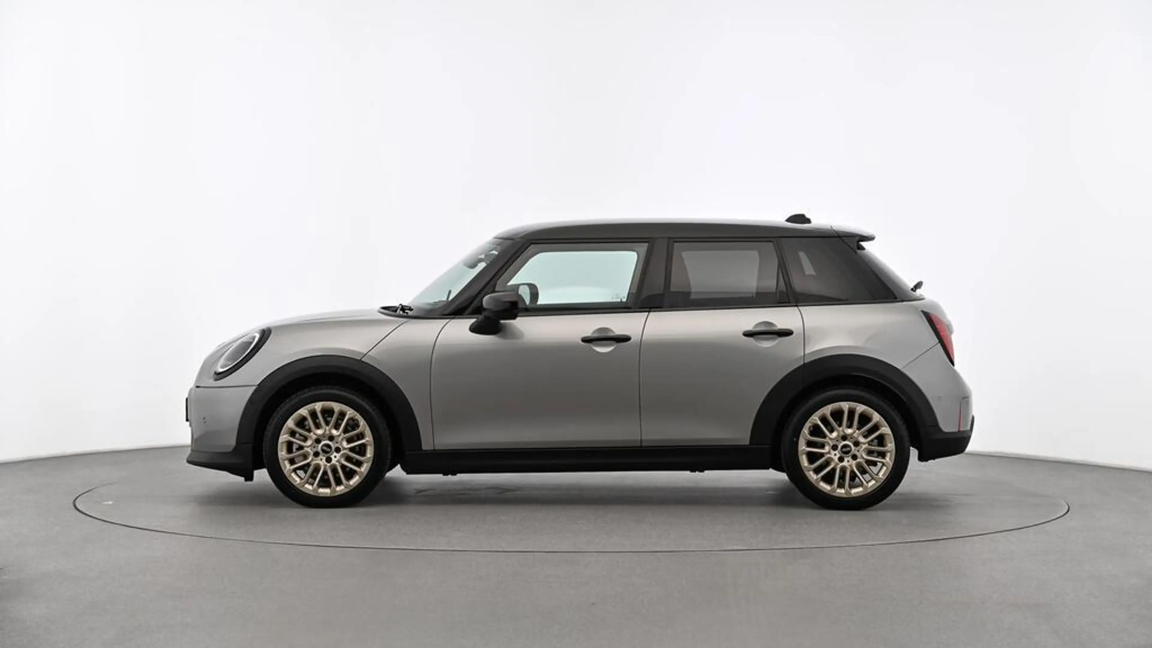 MINI Cooper C Favoured Trim — photo 2