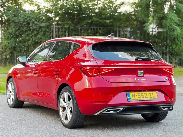 SEAT Leon view 4