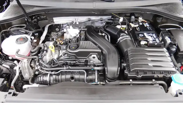 Volkswagen Tiguan Allspace view 14